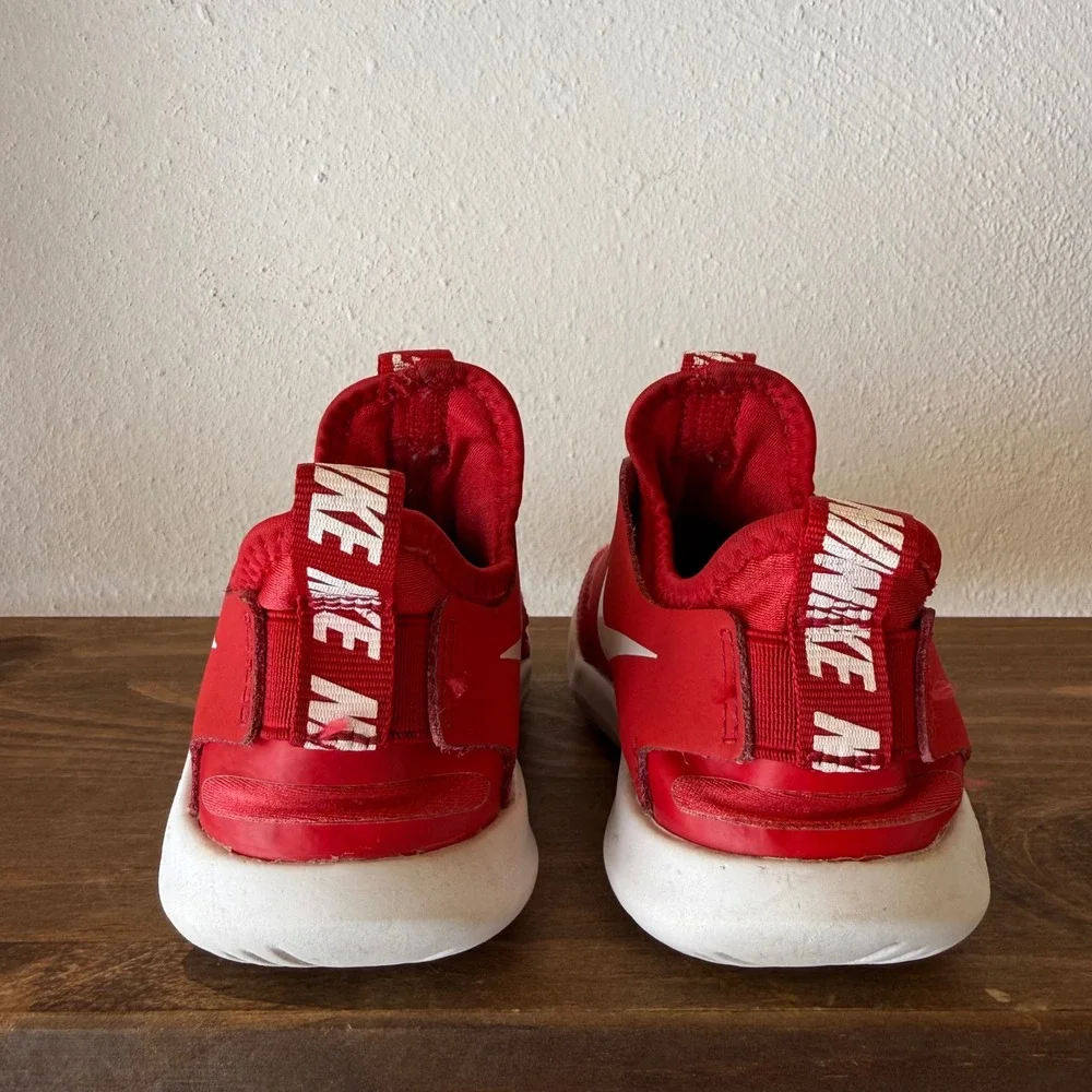 Nike Kids 2PC Sneaker Bundle Flex Runner Red Star Runner 3 Black Flame 12C